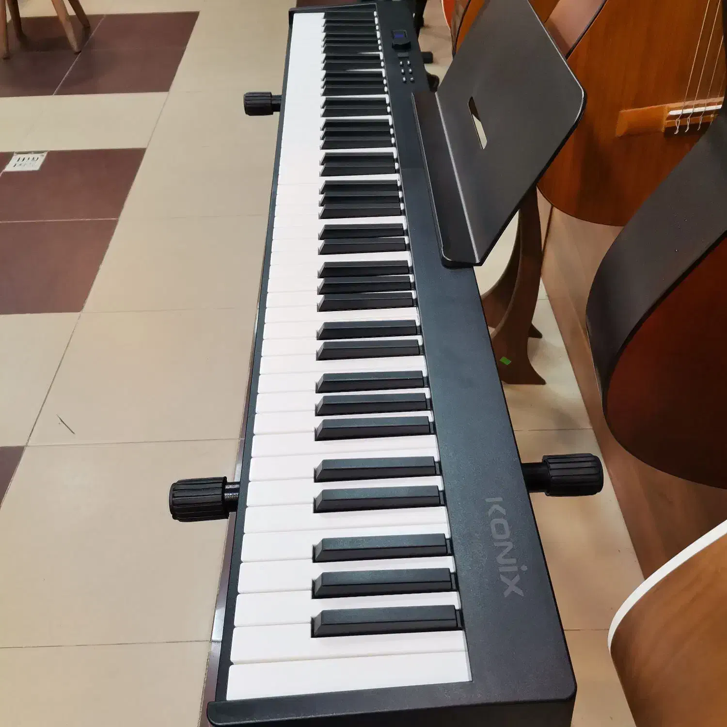 پیانو تاشو /کونیکس|پیانو، کیبورد، آکاردئون|سلمان‌شهر, |دیوار