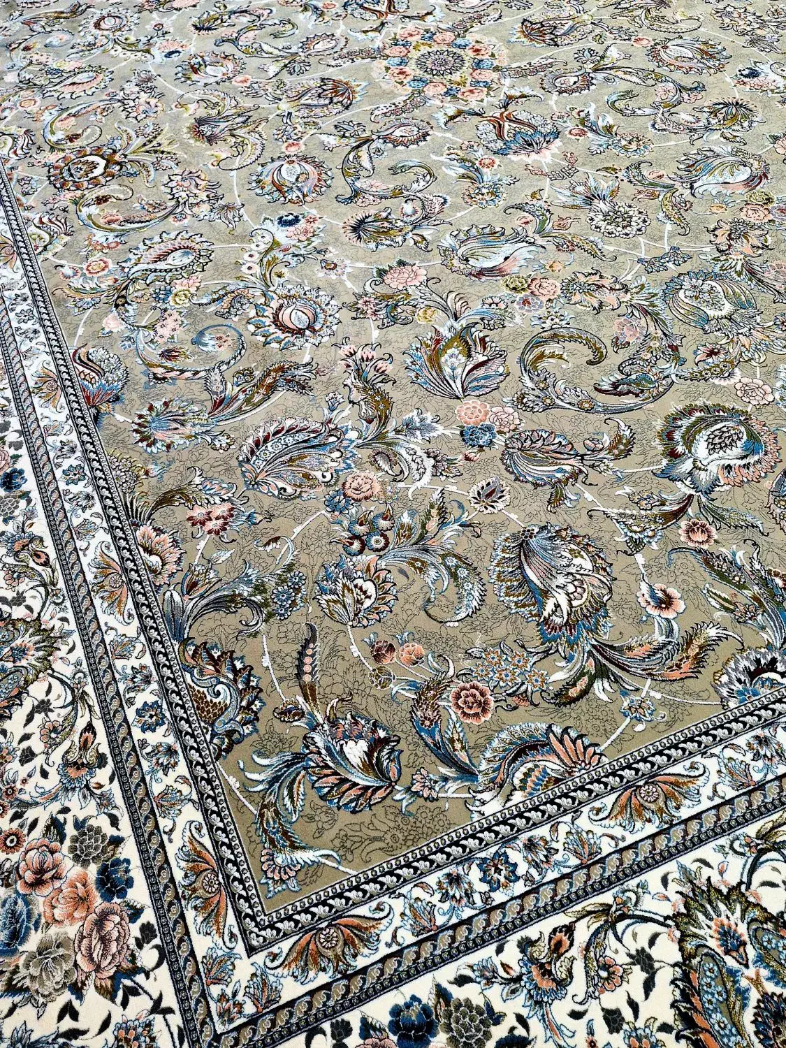 ۳تخته۱۲متری آکبند زیرقیمت۱۲۰۰شانه فرش فراشی(شعبه۲)|فرش|مشهد, ابوذر|دیوار