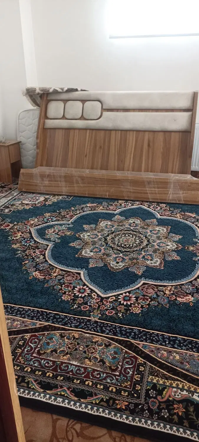 تخت|تخت و سرویس خواب|بستان آباد, |دیوار