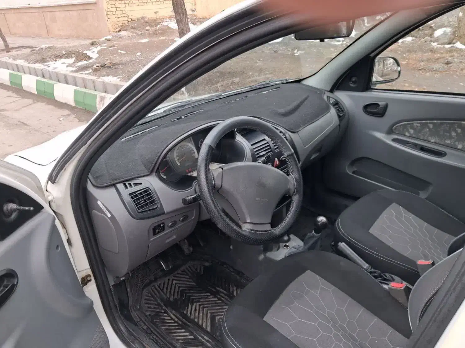 ماشین تیبا۹۴ صندوق دار تمیز و مرتب|خودرو سواری و وانت|مشهد, امیریه|دیوار