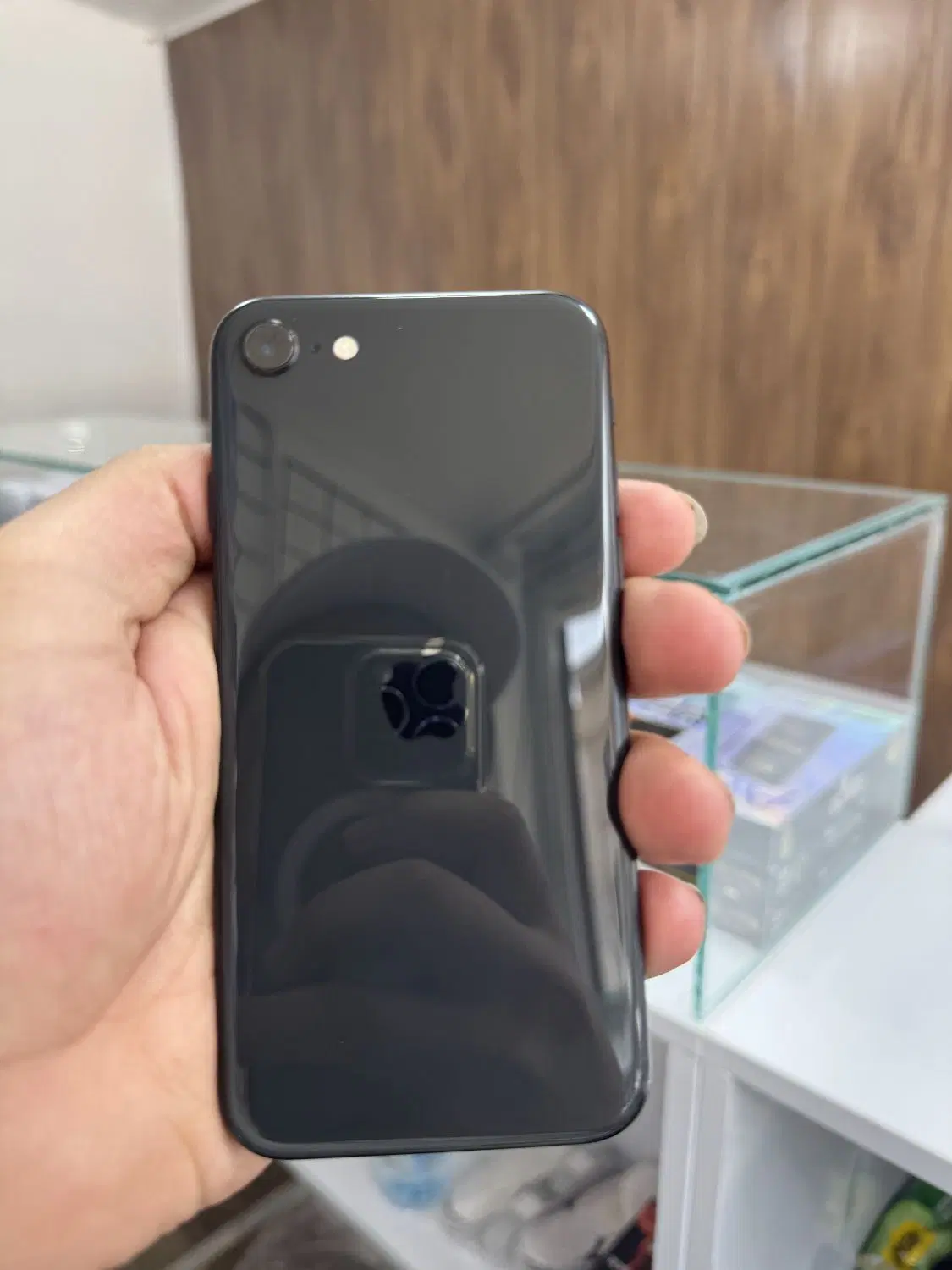 iPhone se 2020|موبایل|اسلامآباد غرب, |دیوار