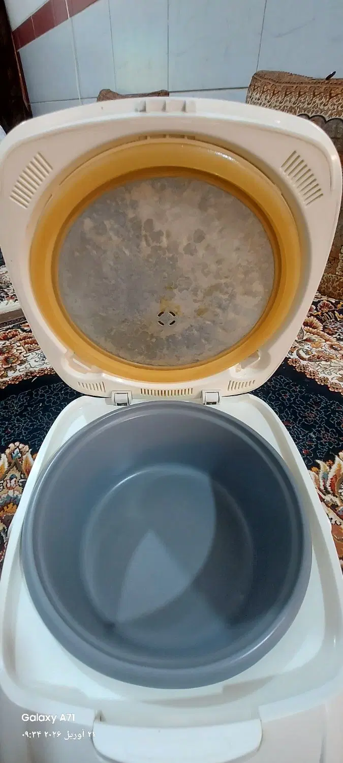 پلوپز|ظروف پخت‌وپز|یزد, |دیوار
