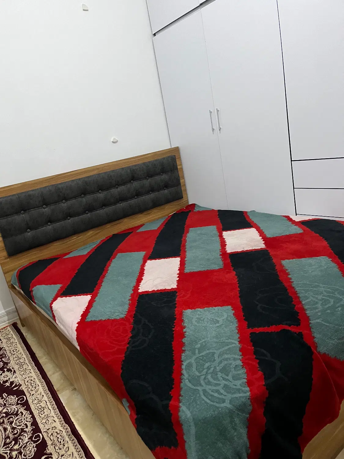 تخت خواب|تخت و سرویس خواب|گلستان (تهران), |دیوار