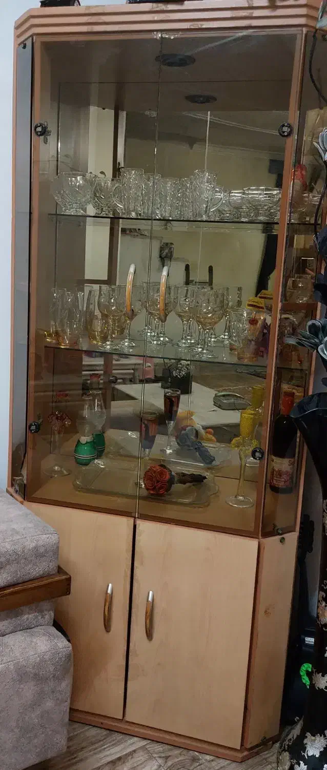 ویترین|بوفه، ویترین، کنسول|رشت, معلولین|دیوار