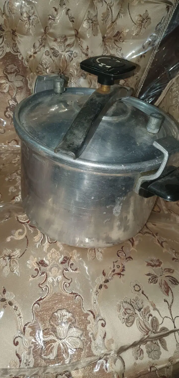 زودپز|ظروف پخت‌وپز|زاهدان, |دیوار