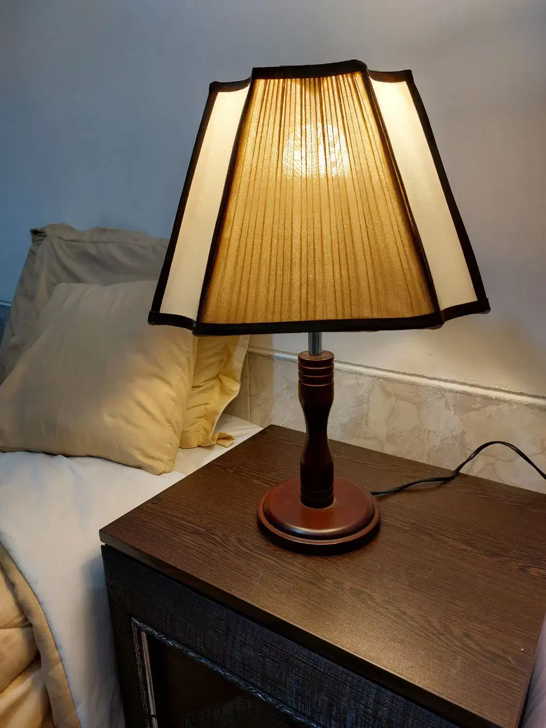 آباژور|چراغ خواب و آباژور|شیراز, کوشک میدان|دیوار