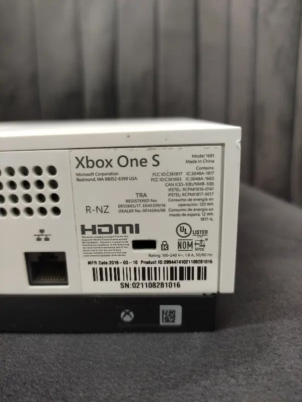 Xbox One S|کنسول، بازی ویدئویی و آنلاین|قم, خندق|دیوار