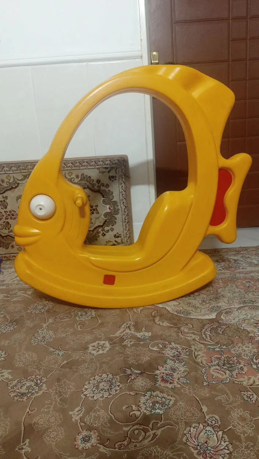 ماهی|اسباب‌‌بازی|قم, چهل درخت‎|دیوار
