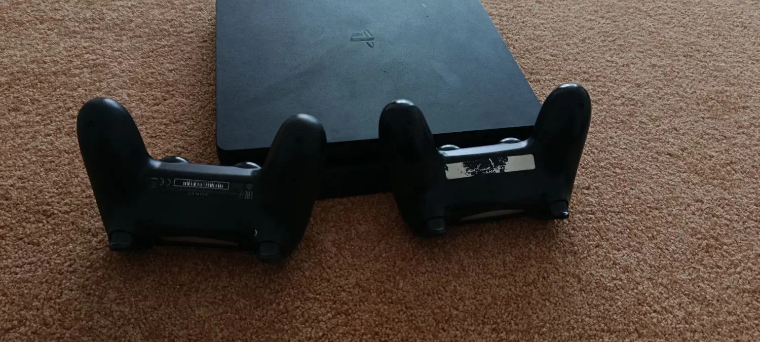 ps4  کم کار|کنسول، بازی ویدئویی و آنلاین|ایلام, |دیوار