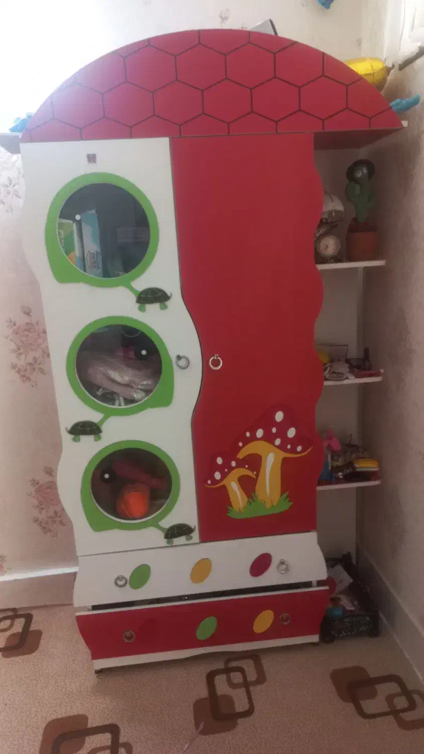 کمد|جاکفشی، کمد، دراور|خمینیشهر, |دیوار