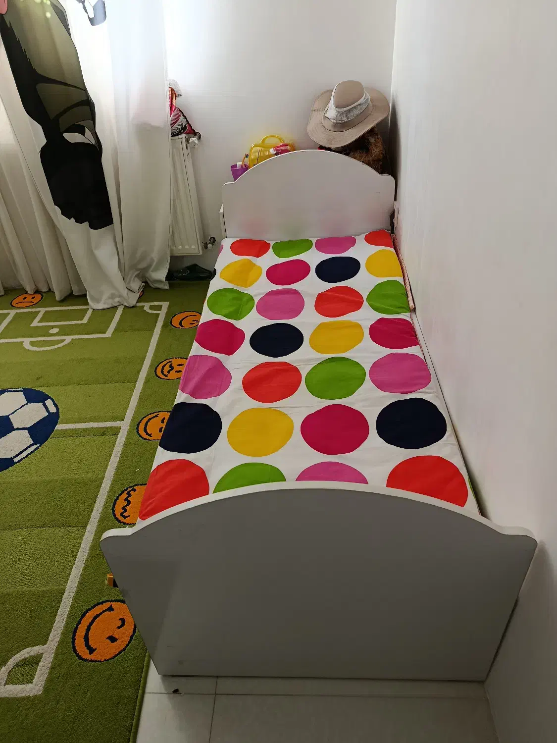 تخت سالم|تخت و صندلی بچه|خوی, |دیوار