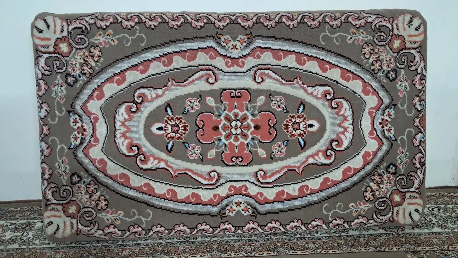 پشتی|پشتی|ابهر, |دیوار