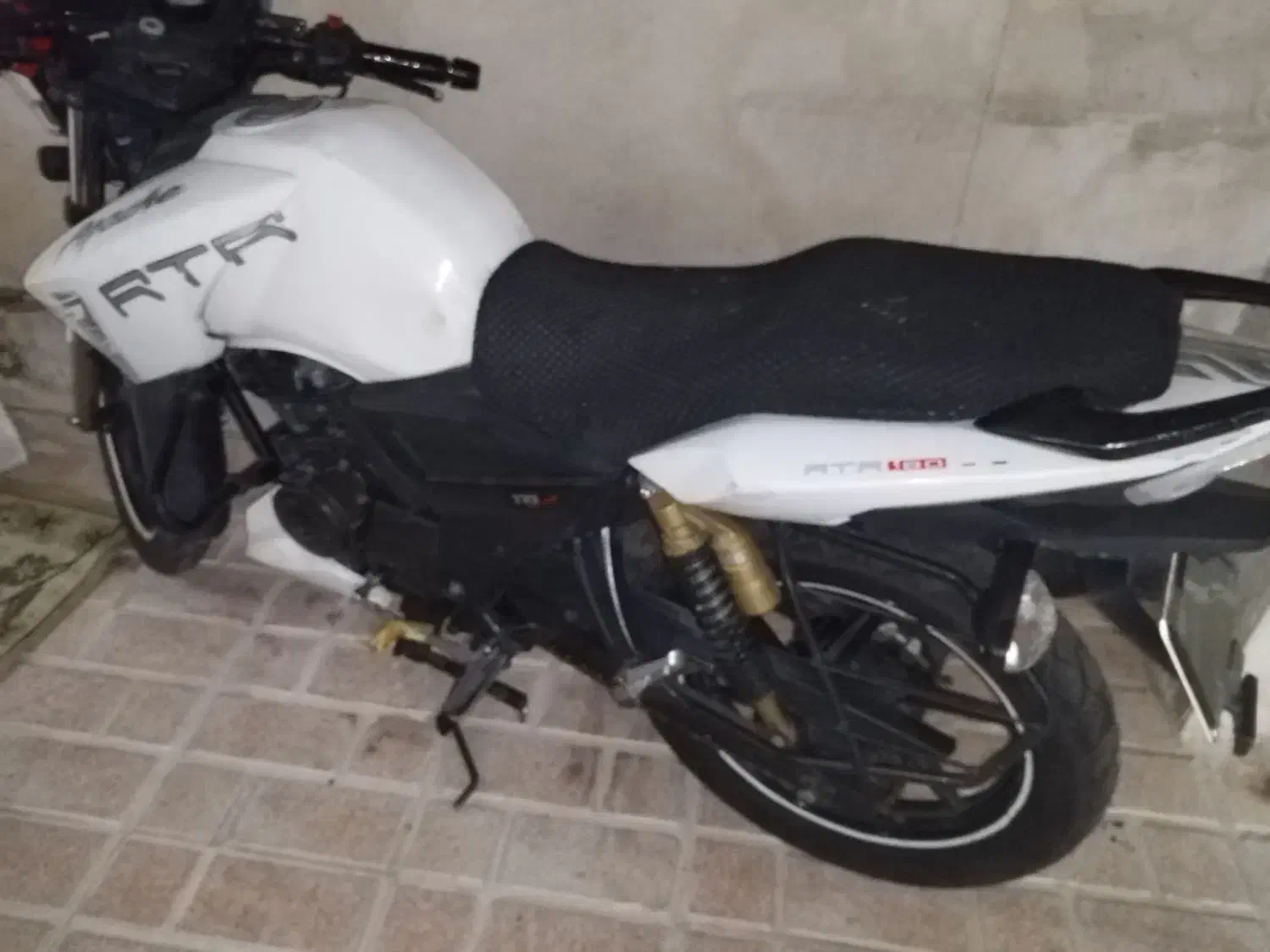 اپاچی 180|موتورسیکلت|قرچک, باقرآباد|دیوار