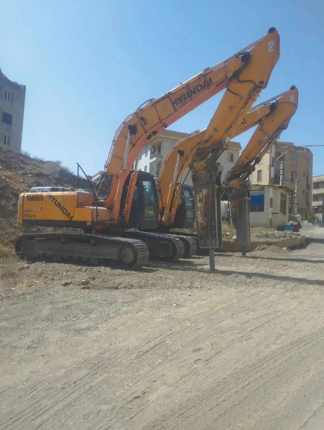 بیل مکانیکی|خدمات حمل و نقل|هشتگرد, مدرس|دیوار