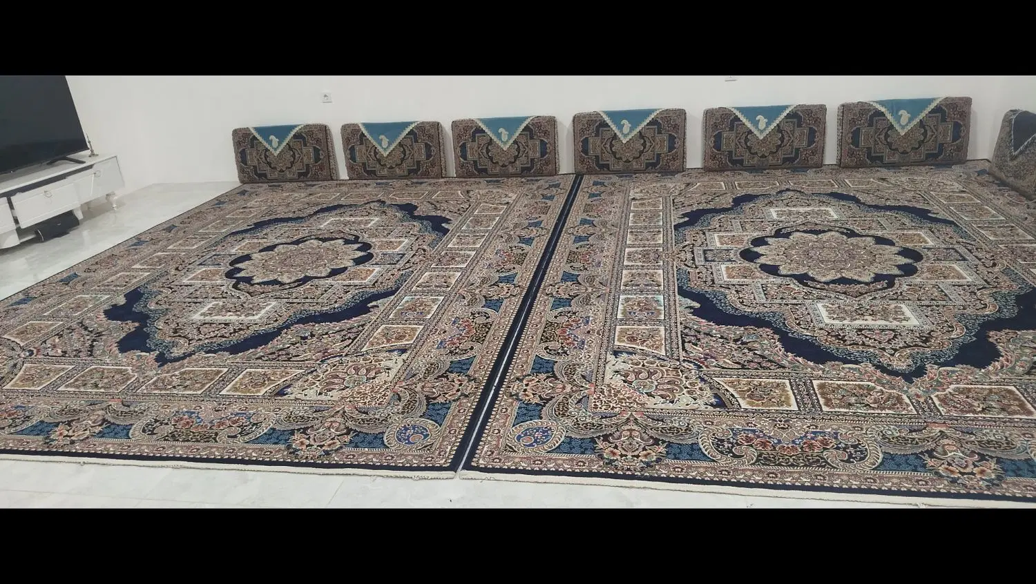 پشتی|پشتی|سنندج, |دیوار