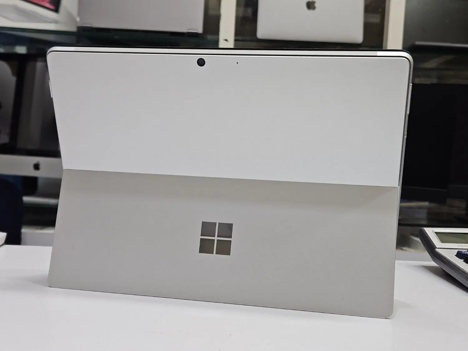 Microsoft Surface Pro 8|رایانه همراه|تهران, فلسطین (میدان انقلاب)|دیوار