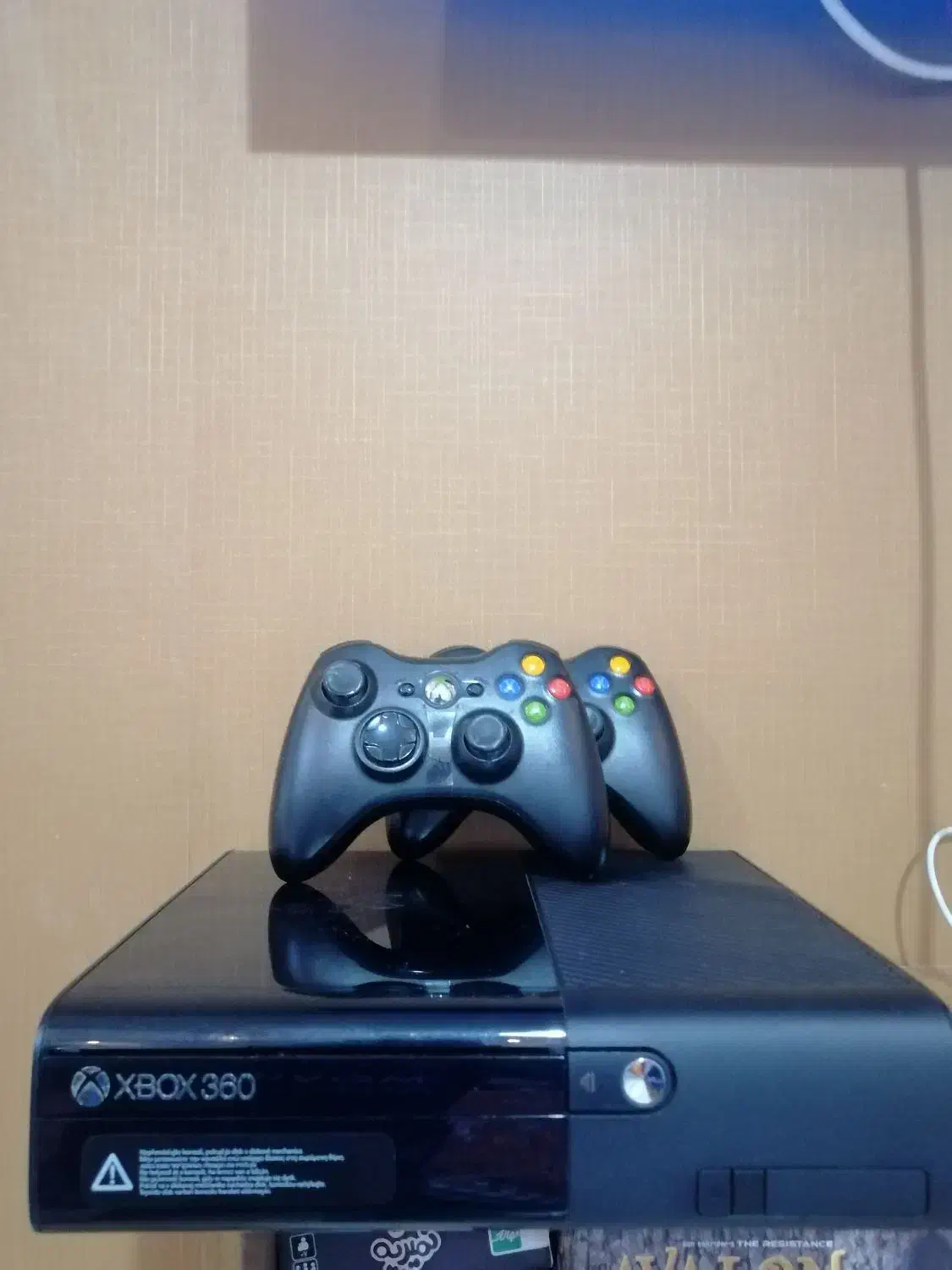 Xbox 360|کنسول، بازی ویدئویی و آنلاین|رشت, باهنر|دیوار