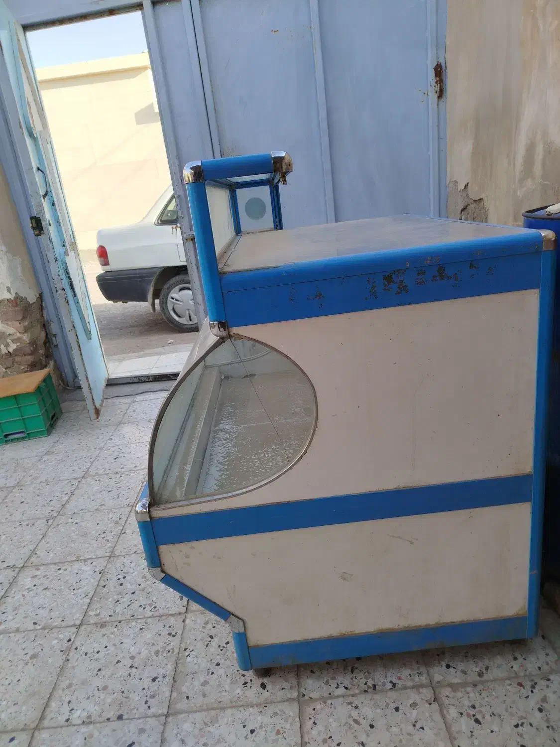 میز|میز و صندلی غذاخوری|زابل, |دیوار