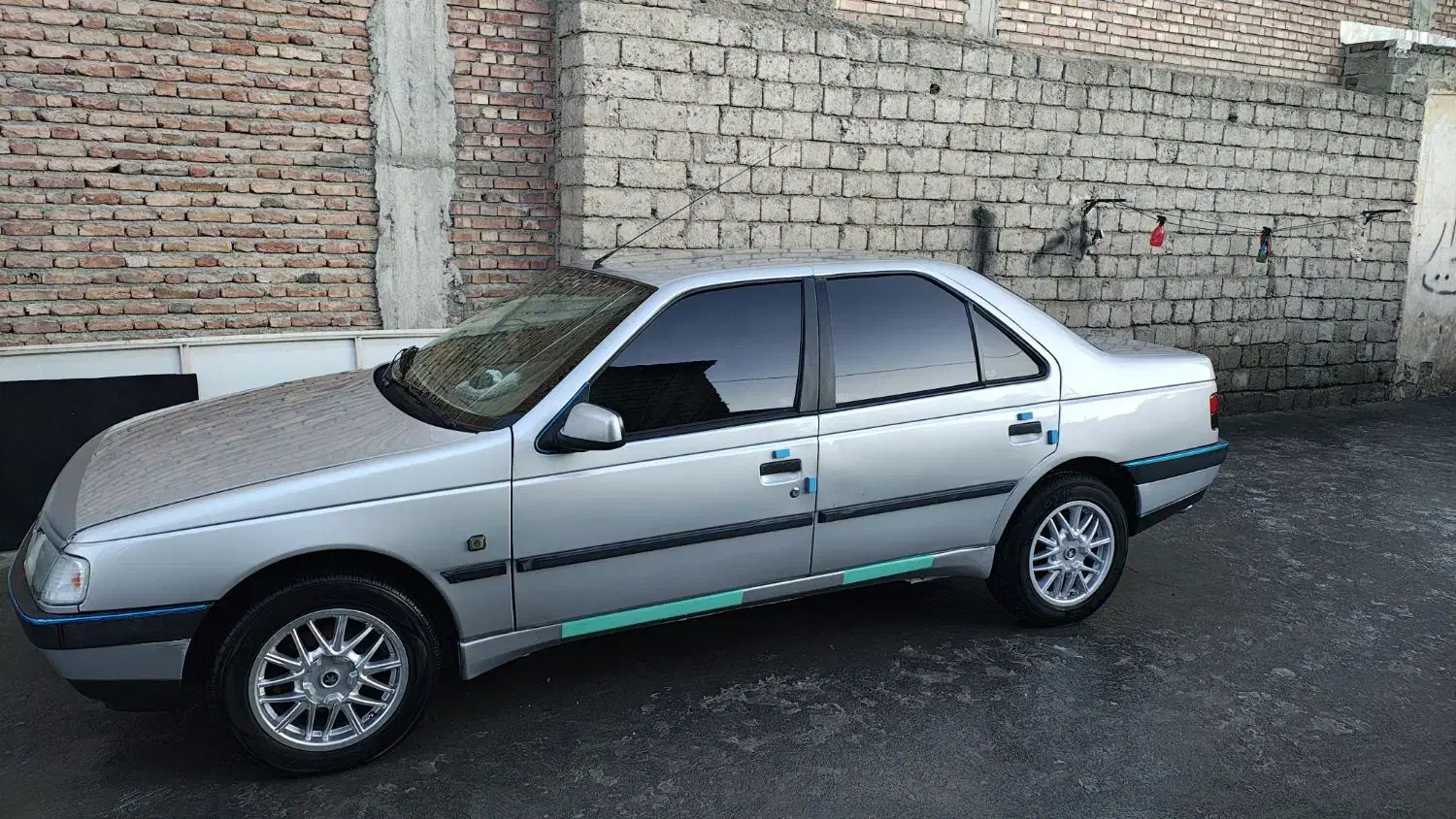 405tu5|خودرو سواری و وانت|پیرانشهر, |دیوار