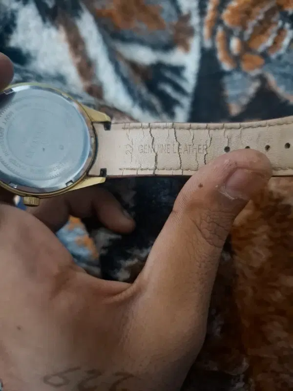 ساعت|ساعت|گنبد کاووس, |دیوار