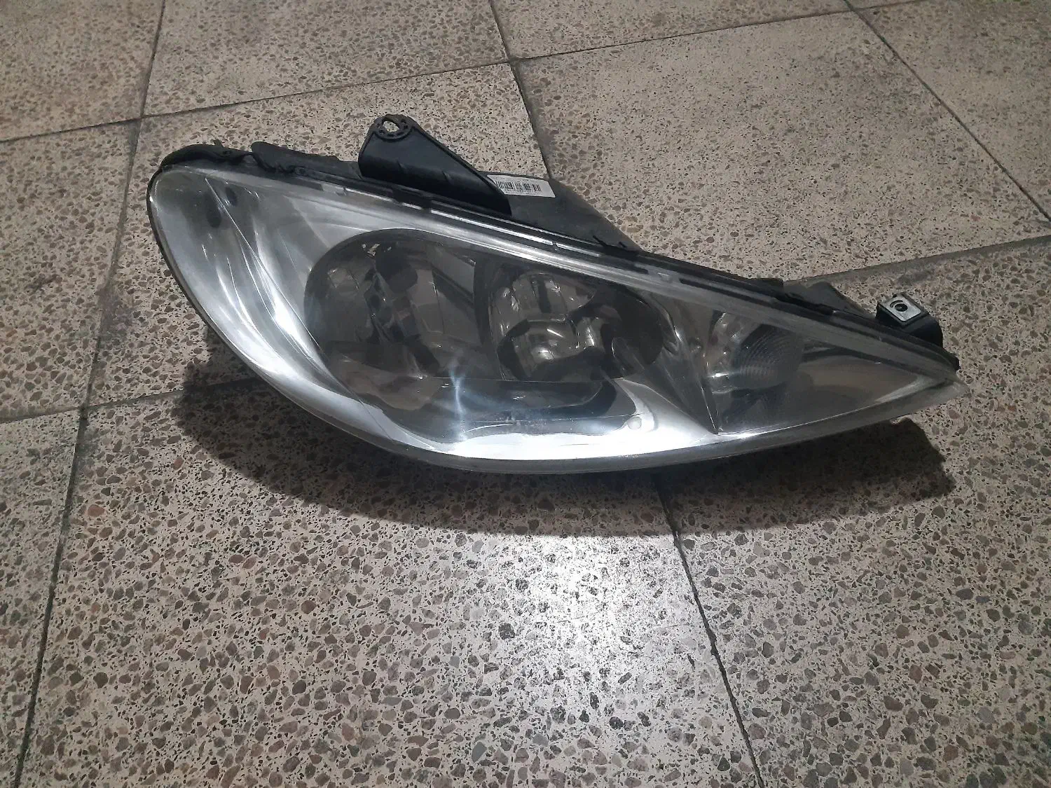 چراغ ۲۰۶|قطعات یدکی و لوازم جانبی|کرج, کوی امامیه|دیوار