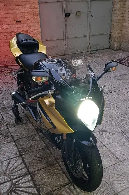 gsxr|موتورسیکلت|تهران, آسمان|دیوار