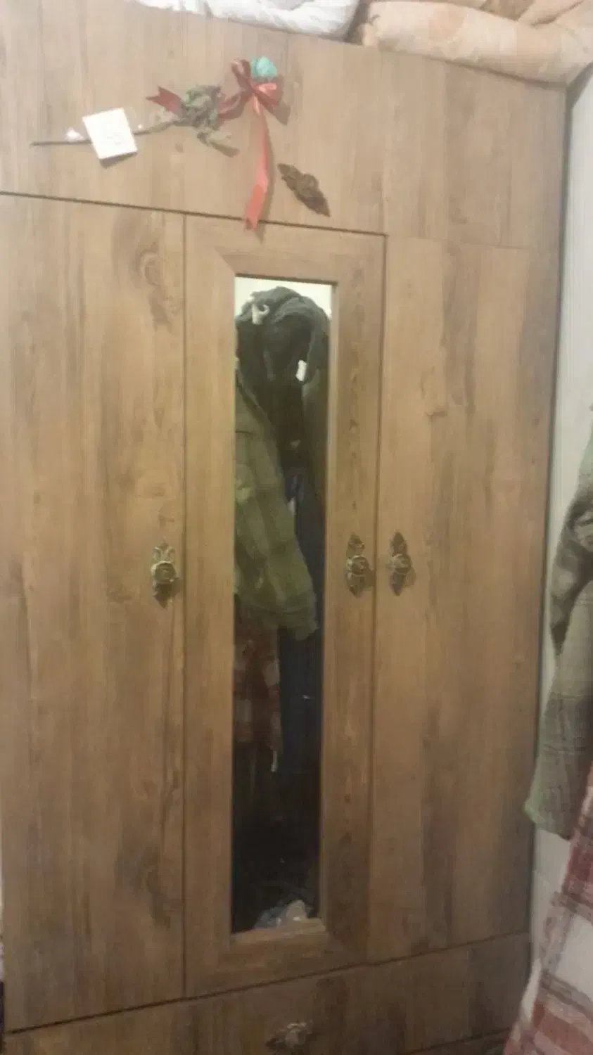 کمد|جاکفشی، کمد، دراور|اصفهان, ارزنان|دیوار