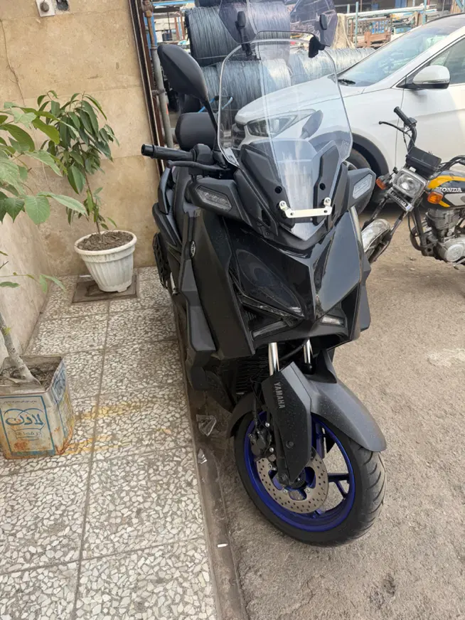 X max 1404|موتورسیکلت|تهران, بازار آهن|دیوار