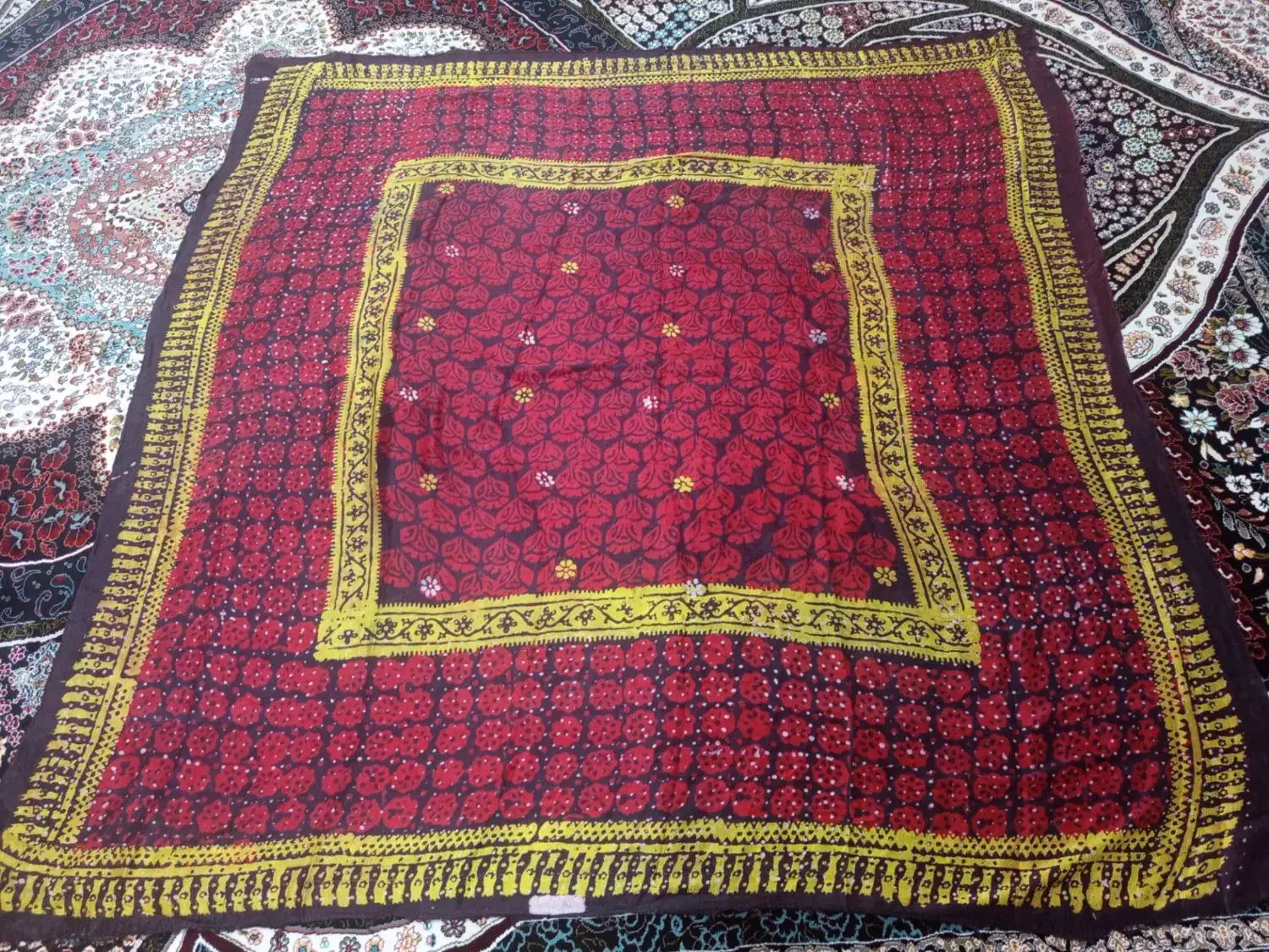 یایلیق|لباس|اردبیل, |دیوار