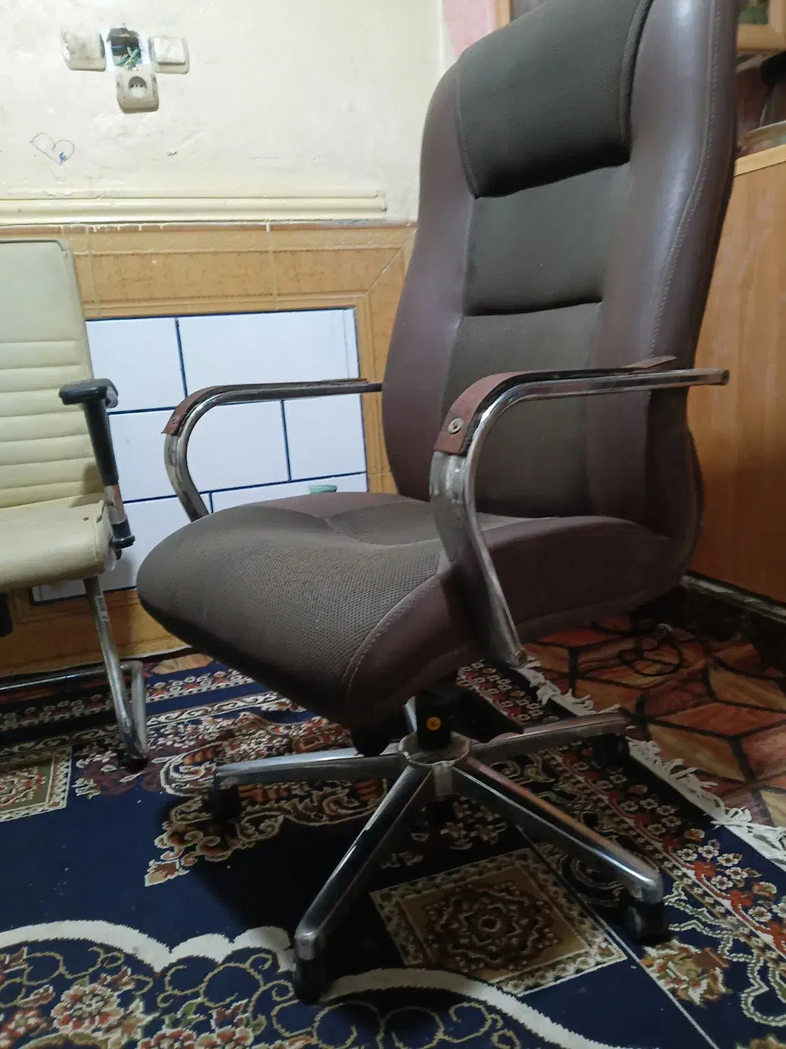 صندلی|صندلی و نیمکت|بندر ماهشهر, |دیوار