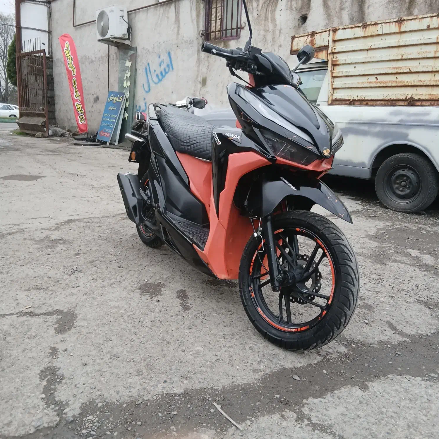 کلیک ۱۵۰ ۱۴۰۱|موتورسیکلت|رشت, دروازه لاکان|دیوار