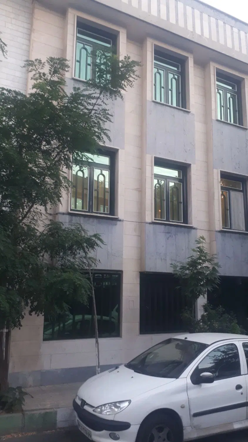 تریبلکس سوپر لاکچری ۲۰۰م +۸۰م تراس vipشهرک گلستان|فروش آپارتمان|تهران, گلستان (شهرک راه آهن)|دیوار
