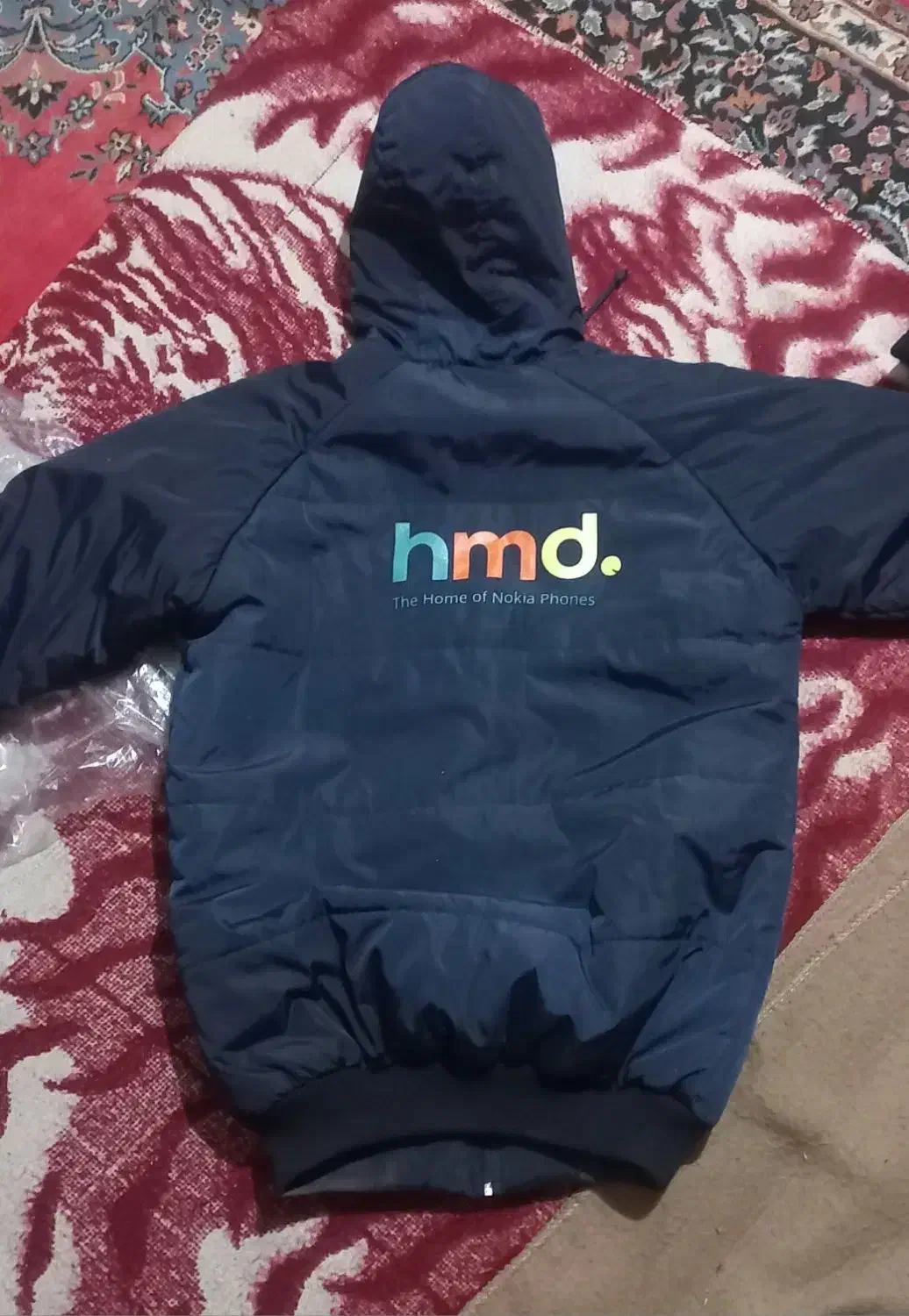 کاپشن|لباس|کرج, ساسانی (قلمستان)|دیوار