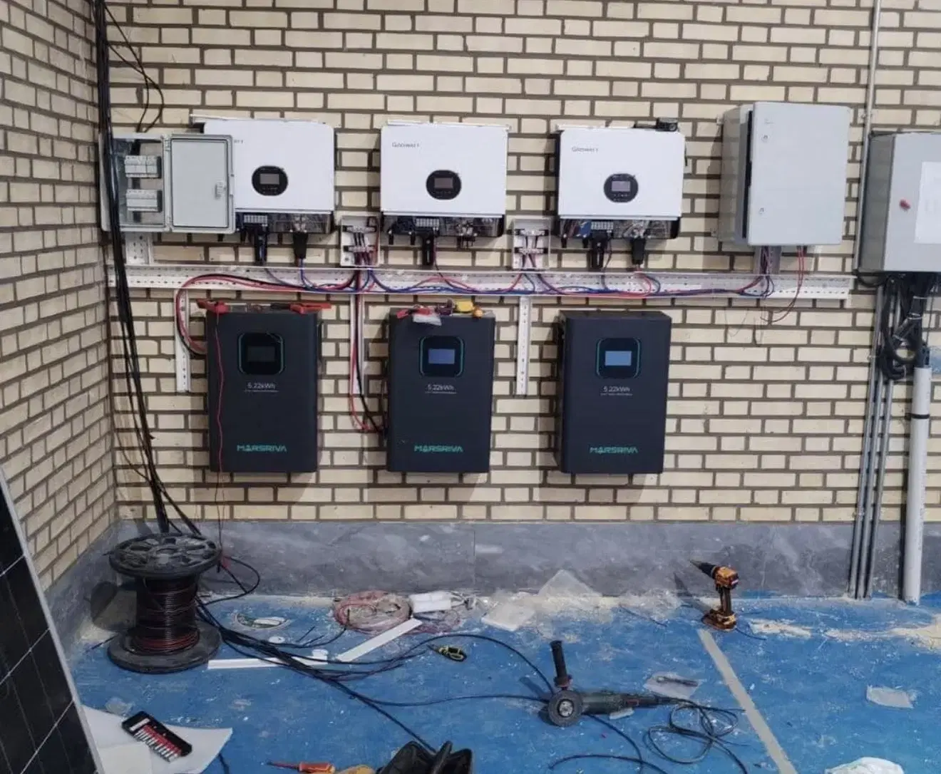 برق خورشیدی18kw/باتری لیتیومی/پنل خورشیدی ارومیه|مصالح و تجهیزات ساختمان|ارومیه, |دیوار