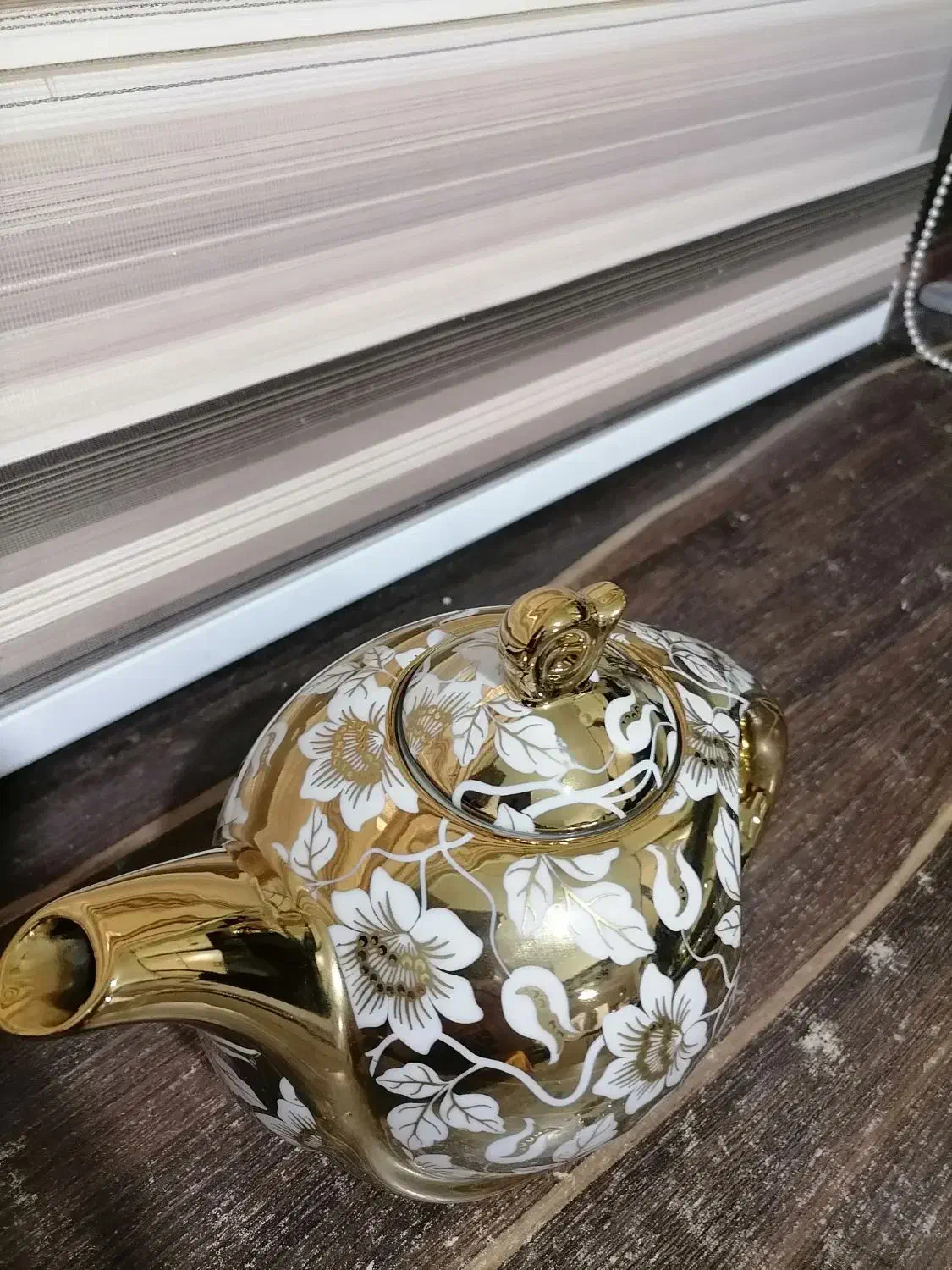 قوری نو|قوری، کتری، قهوهساز دستی|رشت, شهرک صبا|دیوار