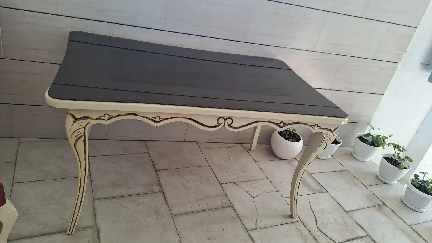 میز|میز و صندلی غذاخوری|بهنمیر, |دیوار