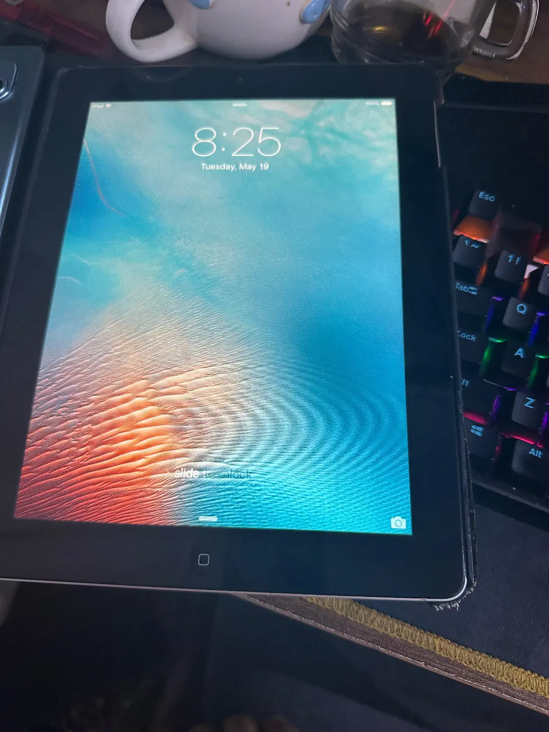 iPad 2 wifi|تبلت|مشهد, ولیعصر (شهرک غرب)|دیوار