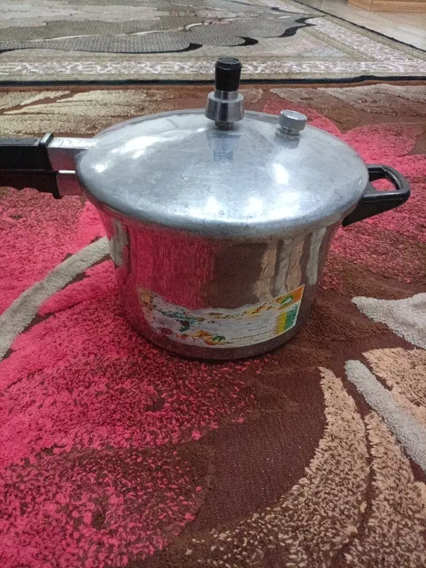 آرام پز|ظروف پخت‌وپز|رشت, بالاکویه|دیوار