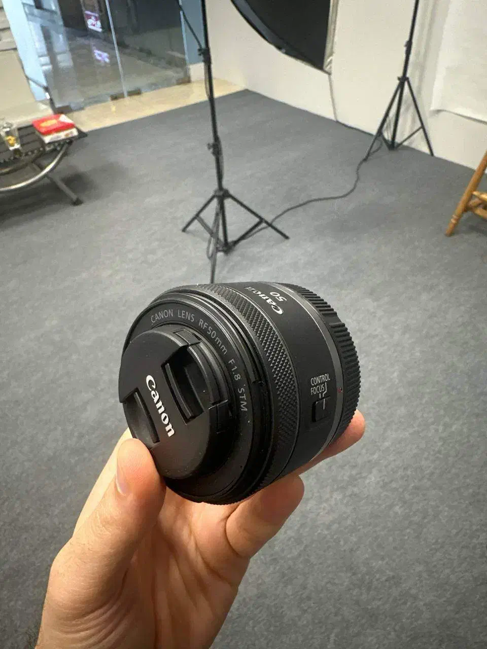 دوربین Canon R8|دوربین عکاسی و فیلم‌برداری|کیش, |دیوار