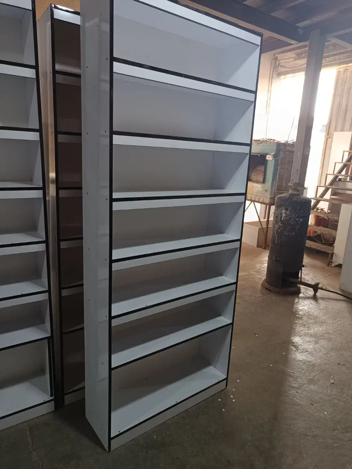 قفسه|کتابخانه، شلف، قفسه‌های دیواری|پرند, فاز ۳|دیوار