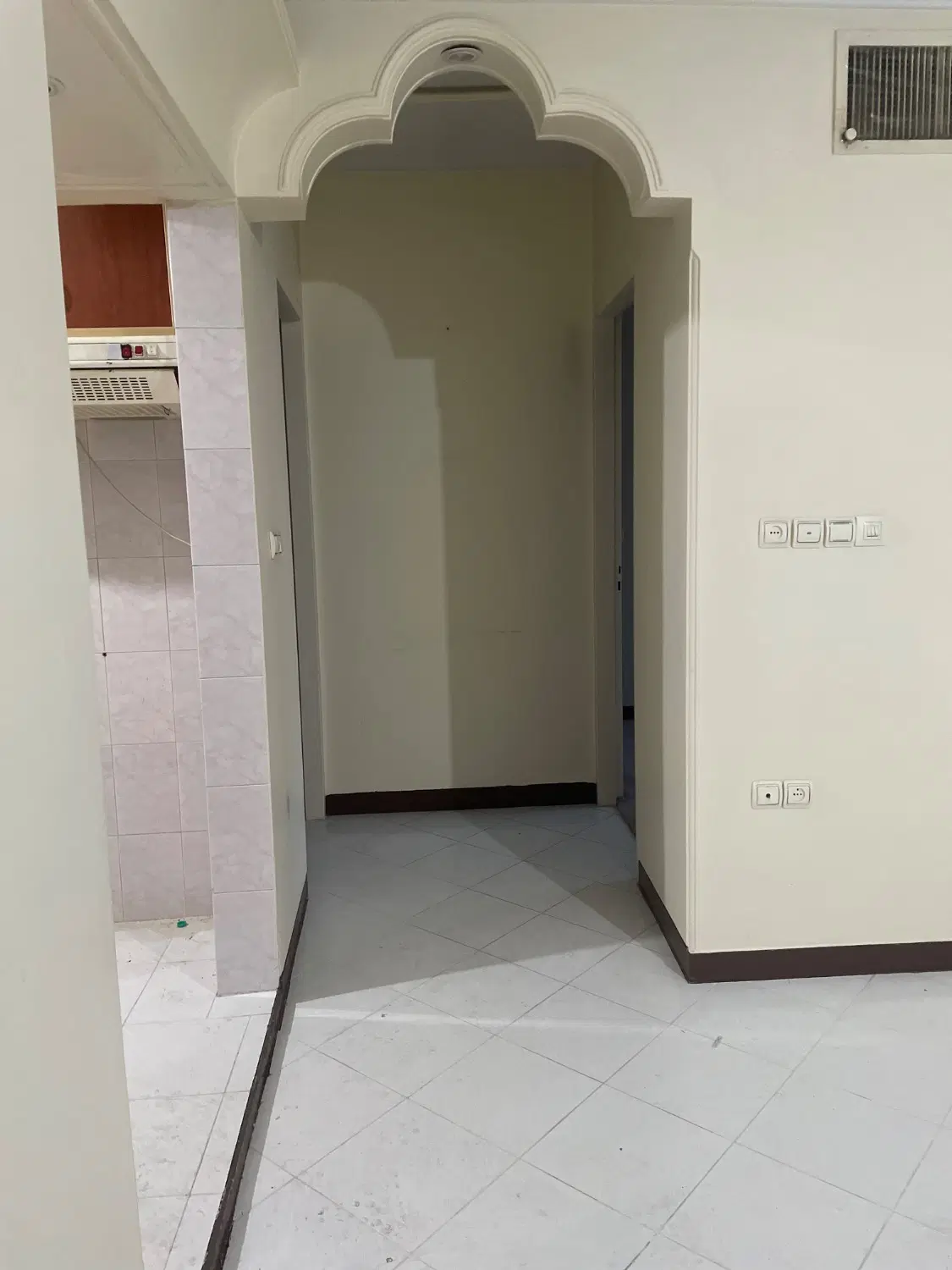 آپارتمان ۸۰متری اردلان‌ها رو به حیاط - Ansicht 4