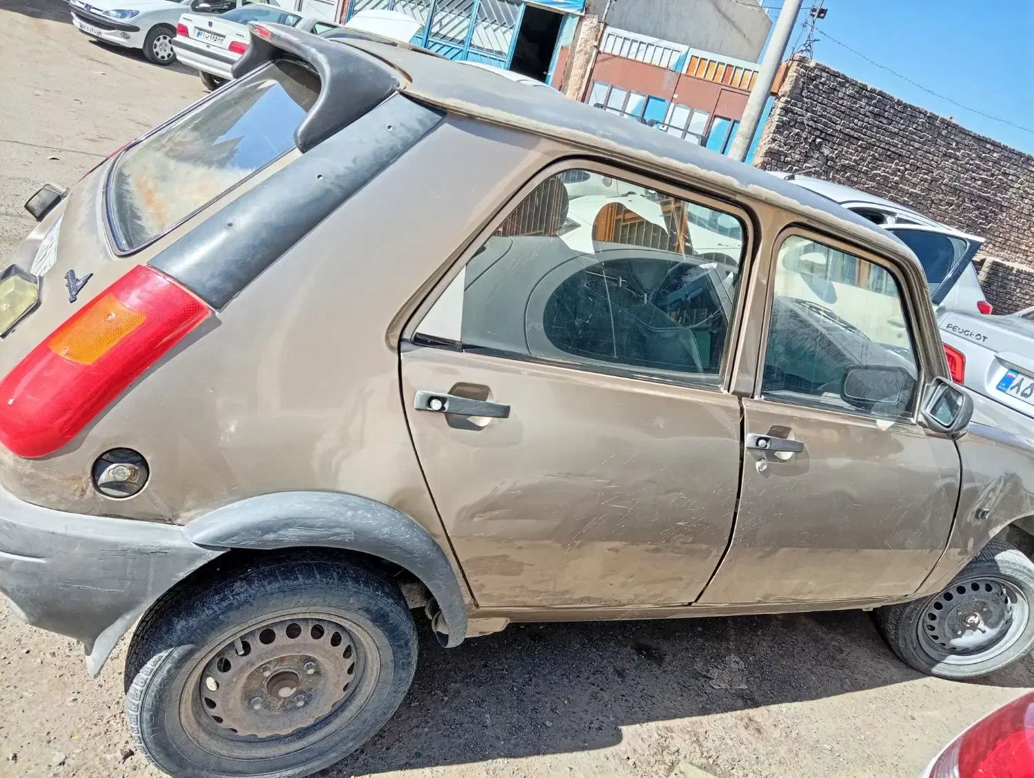 پی کی|خودرو سواری و وانت|ابریشم, |دیوار