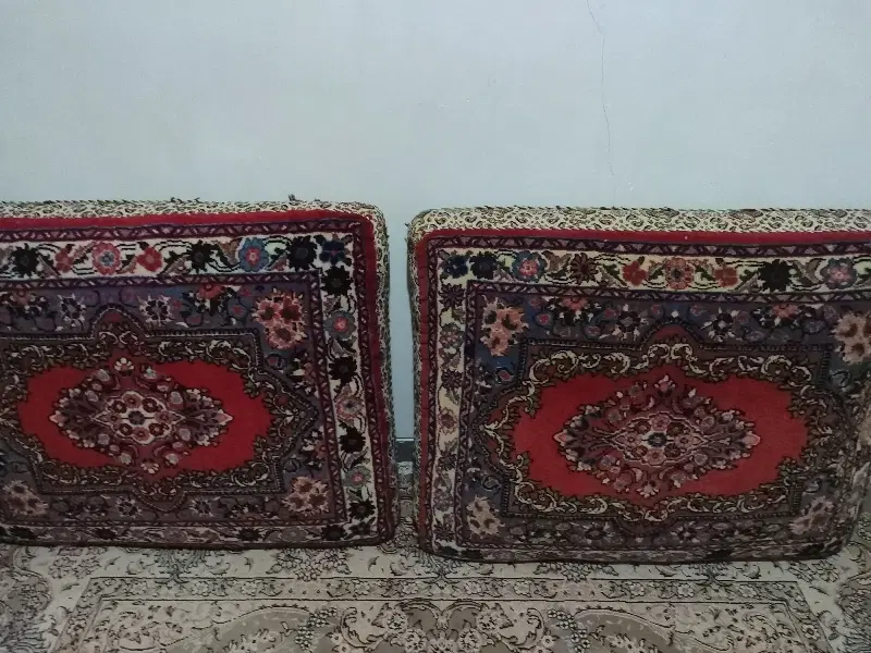 پشتی|پشتی|همدان, |دیوار