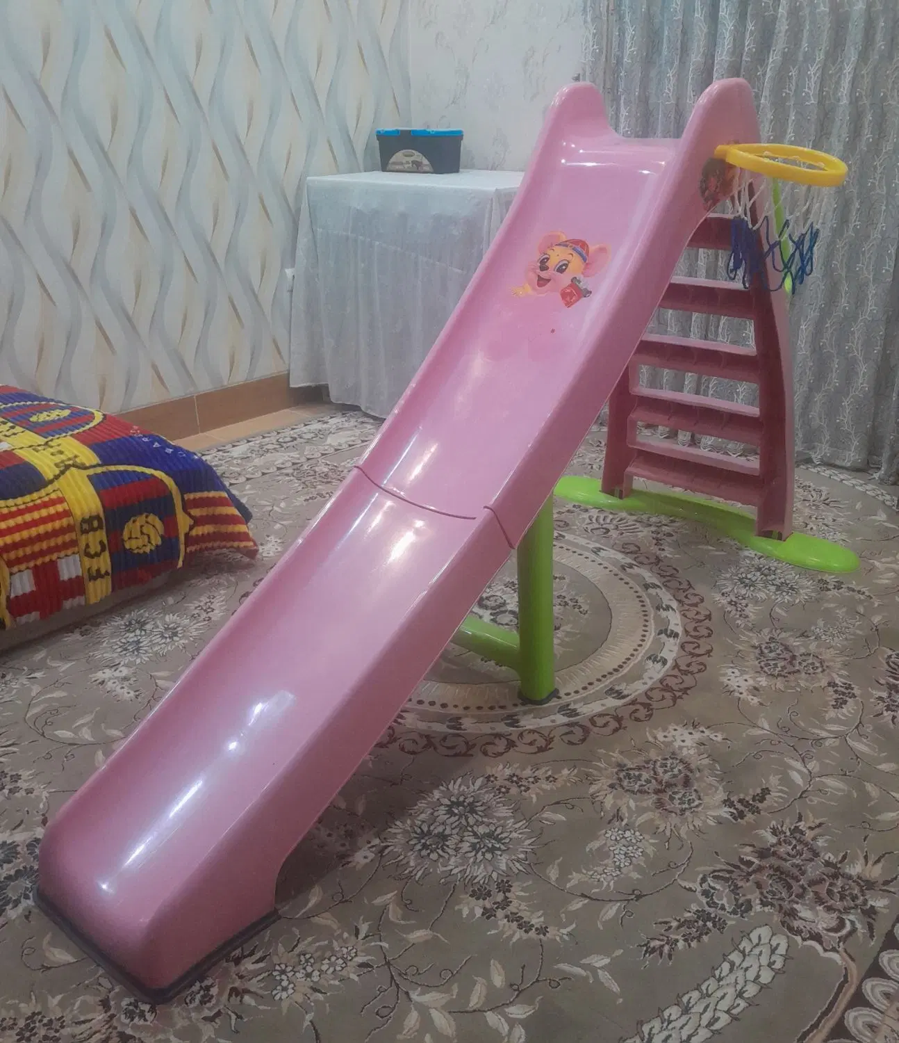 سرسره|اسباببازی بچه|فولادشهر, C3|دیوار