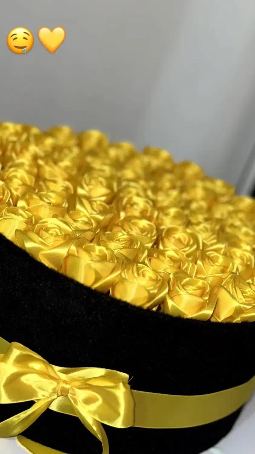 رز روبانی|گل مصنوعی|بوشهر, |دیوار