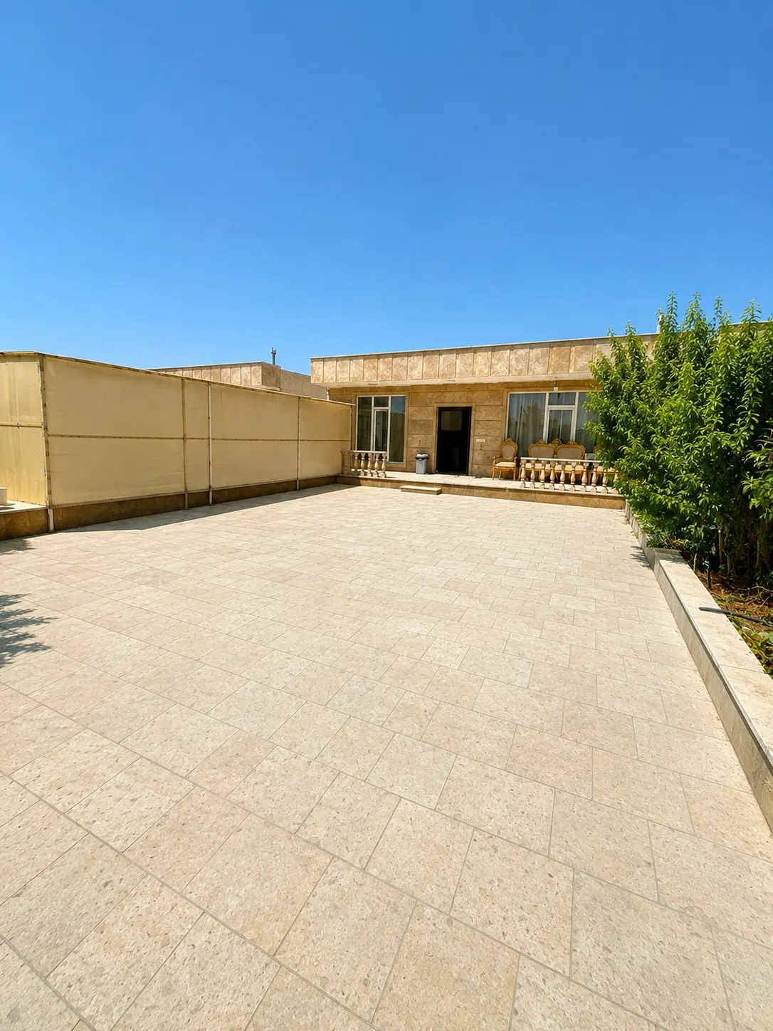اجاره سالیانه ویلااستخر داخل تواجاره کردان سهیلیه - تصویر 1 از 3