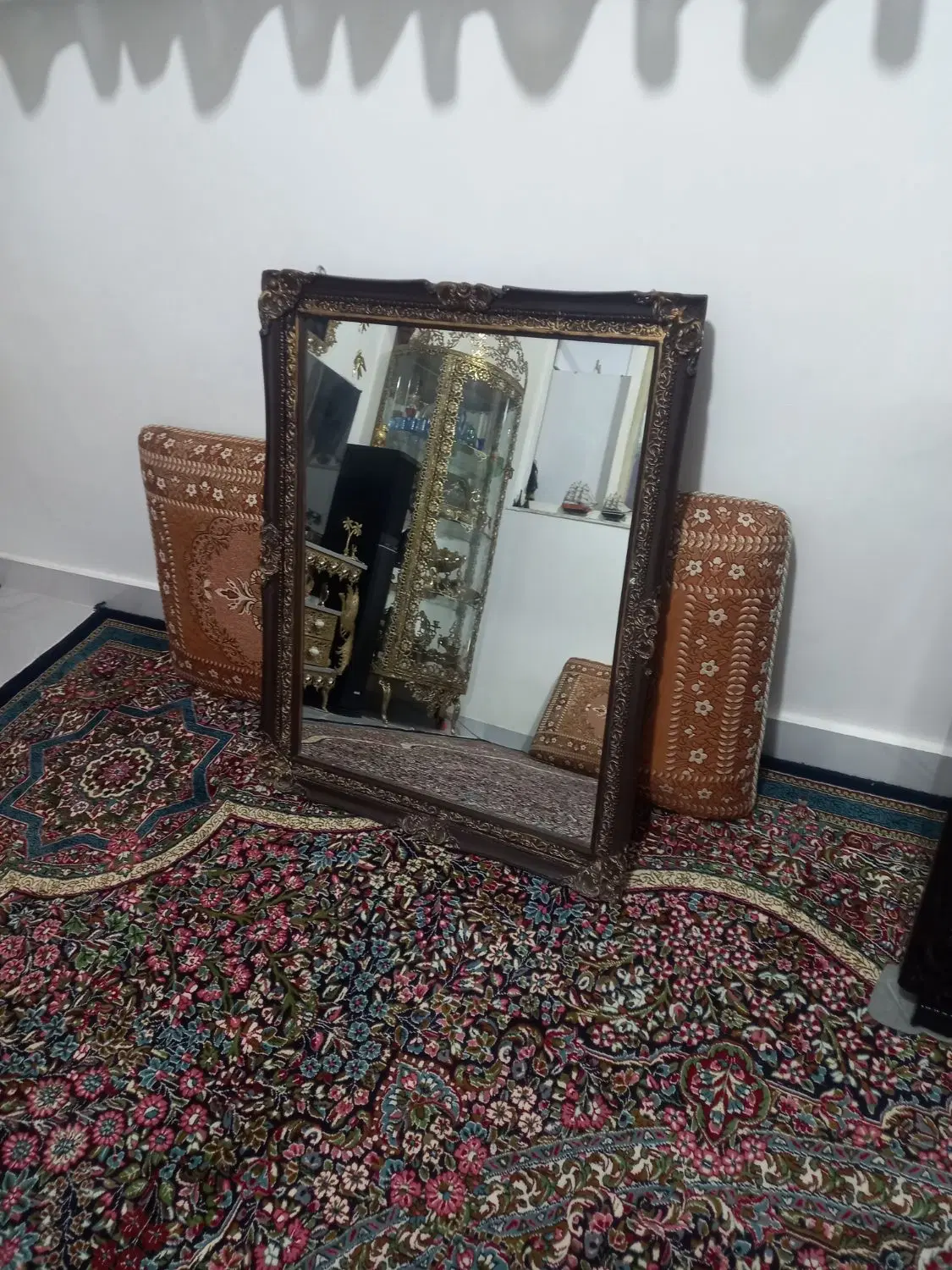 آینه|آینه|بروجرد, |دیوار