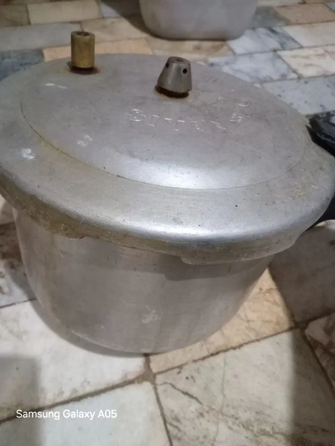 زودپز|ظروف پخت‌وپز|یزد, |دیوار