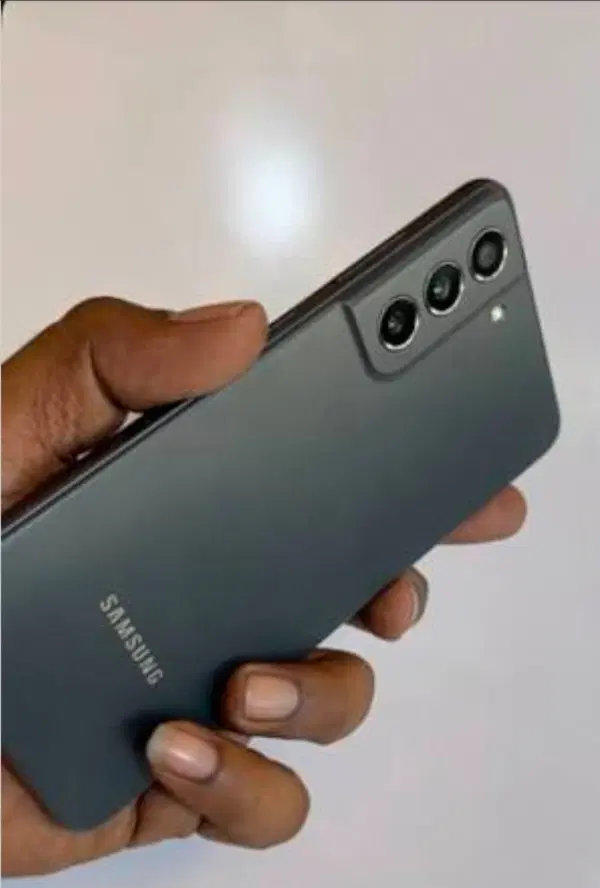 S21fe 256Ram8|موبایل|فولادشهر, مسکن مهر فولادشهر|دیوار
