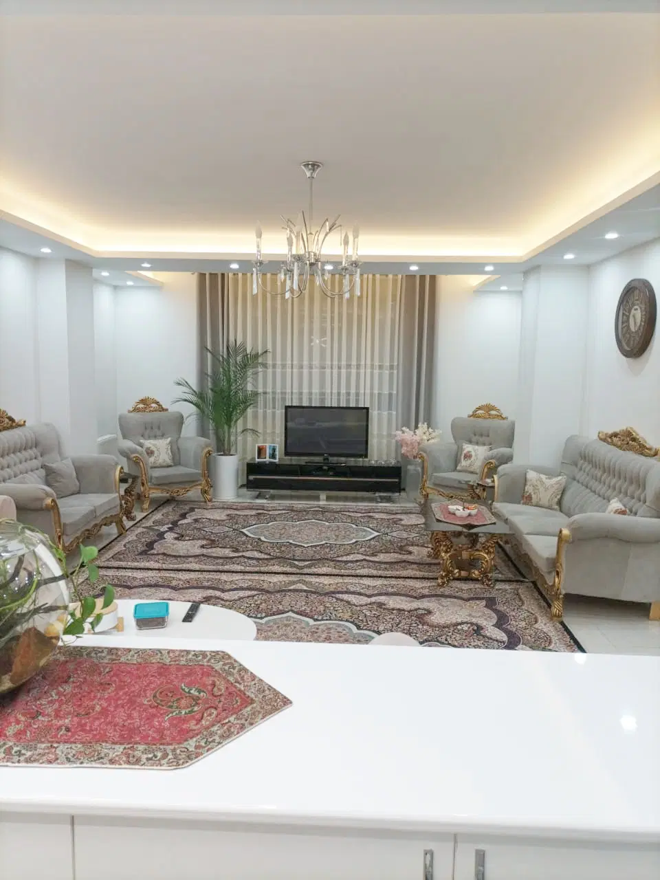 100متر 2 خواب فول رو به نما 10 واحدی بر گلزار شرقی|فروش آپارتمان|کرج, گلشهر|دیوار